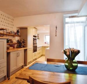 3 Bedroom House for sale in Fowlers Road, Salisbury