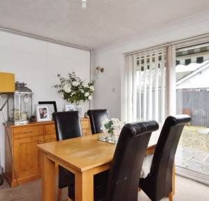 2 Bedroom Bungalow for sale in Barnaby Close, Salisbury