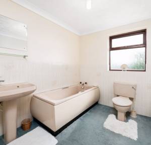 3 Bedroom House for sale in Greens Meade, Salisbury