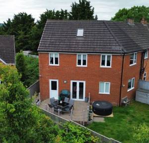 3 Bedroom House for sale in Festival Crescent, Salisbury