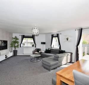 3 Bedroom House for sale in Festival Crescent, Salisbury