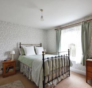 4 Bedroom House for sale in Southampton Road, Salisbury