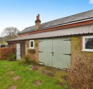 4 Bedroom House for sale in Southampton Road, Salisbury