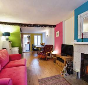 2 Bedroom House for sale in Church Lane, Salisbury