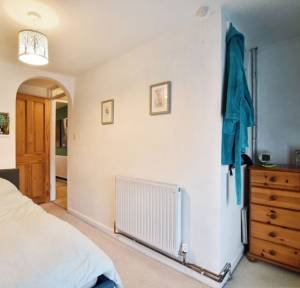 2 Bedroom House for sale in Church Lane, Salisbury