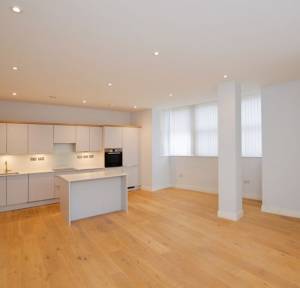 2 Bedroom Apartment / Studio for sale in New Street, Salisbury