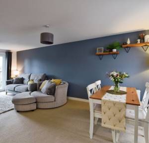 2 Bedroom Flat for sale in Lanfranc Close, Salisbury