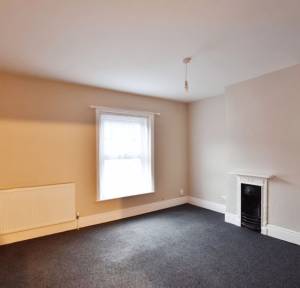 2 Bedroom House for sale in Orchard Road, Salisbury