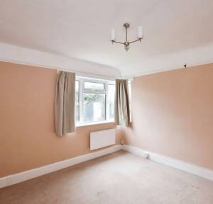 1 Bedroom Flat for sale in Cecil Avenue, Salisbury