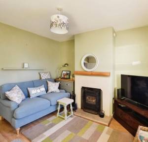 2 Bedroom House for sale in Church Lane, Salisbury