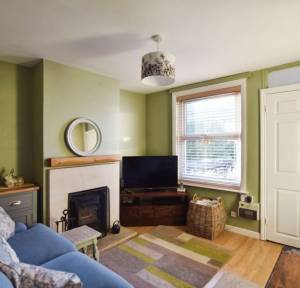 2 Bedroom House for sale in Church Lane, Salisbury