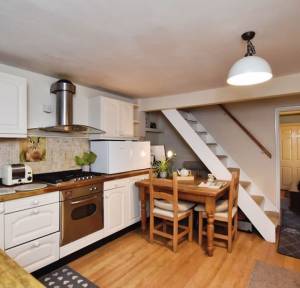 2 Bedroom House for sale in Church Lane, Salisbury