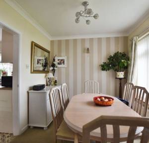 3 Bedroom Bungalow for sale in Hathaway Close, Salisbury