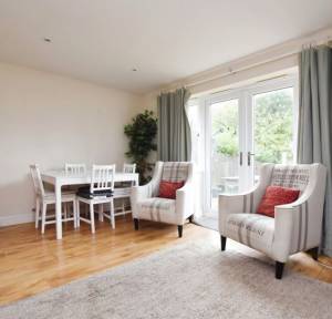 2 Bedroom House to rent in Appletree Road, Salisbury