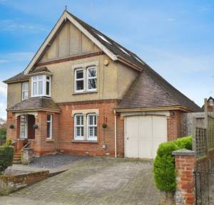 4 Bedroom House for sale in Bourne Avenue, Salisbury