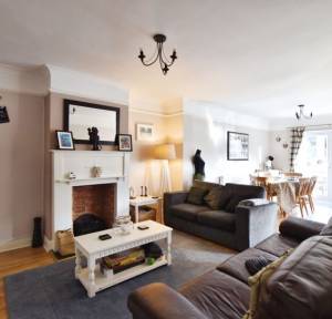 3 Bedroom House for sale in Castle Road, Salisbury