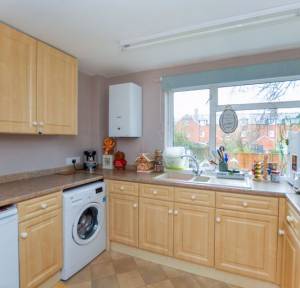 2 Bedroom Flat to rent in Victoria Road, Salisbury