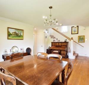 4 Bedroom House for sale in Grove Court, Salisbury