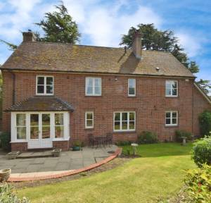 4 Bedroom House for sale in Grove Court, Salisbury