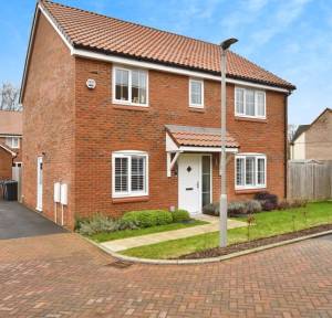 4 Bedroom House for sale in Hawthorn Way , Salisbury