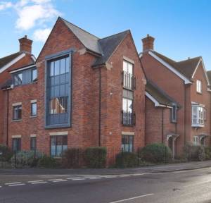 2 Bedroom Flat for sale in Castle Street, Salisbury