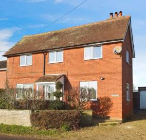 3 Bedroom House for sale in School Road, Salisbury