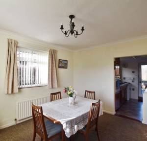 3 Bedroom House for sale in School Road, Salisbury