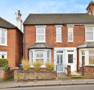 3 Bedroom House for sale in Devizes Road, Salisbury