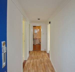 2 Bedroom Flat for sale in Glenmore Road, Salisbury