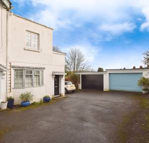 3 Bedroom Flat for sale in Harnham Road, Salisbury