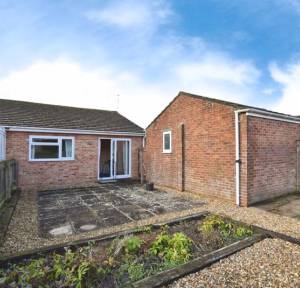 2 Bedroom Bungalow for sale in Whitebridge Road, Salisbury