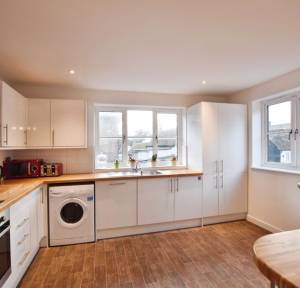 2 Bedroom Apartment / Studio for sale in Sloane Court, Salisbury