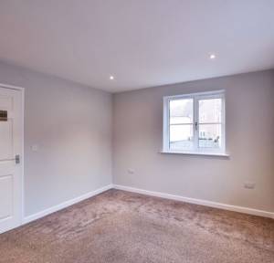 2 Bedroom Apartment / Studio for sale in Sloane Court, Salisbury