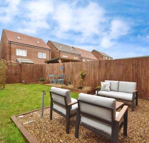 2 Bedroom House for sale in Dove Place, Salisbury