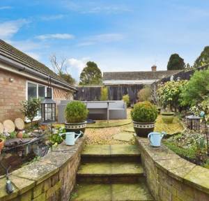 4 Bedroom Bungalow for sale in Broadfield Road, Salisbury