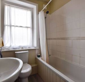 1 Bedroom Flat for sale in Elm Grove Road, Salisbury