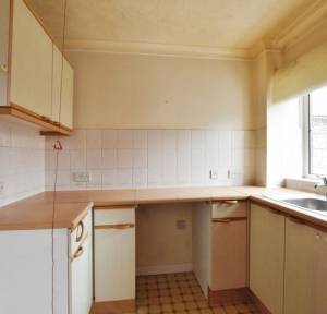 2 Bedroom Apartment / Studio for sale in West Street, Salisbury