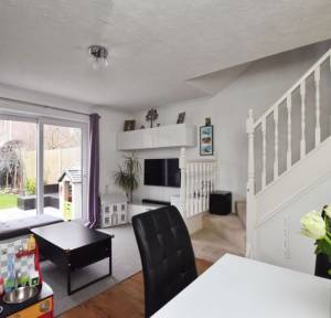 2 Bedroom House for sale in Bouchers Way, Salisbury