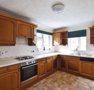 4 Bedroom Bungalow for sale in Tanners Close, Salisbury