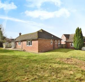 4 Bedroom Bungalow for sale in Tanners Close, Salisbury