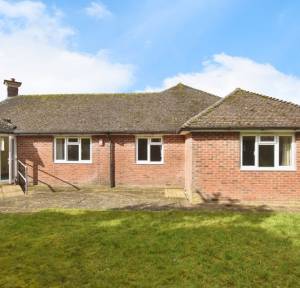 4 Bedroom Bungalow for sale in Tanners Close, Salisbury