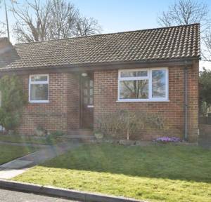 2 Bedroom Bungalow for sale in Bouverie Close, Salisbury